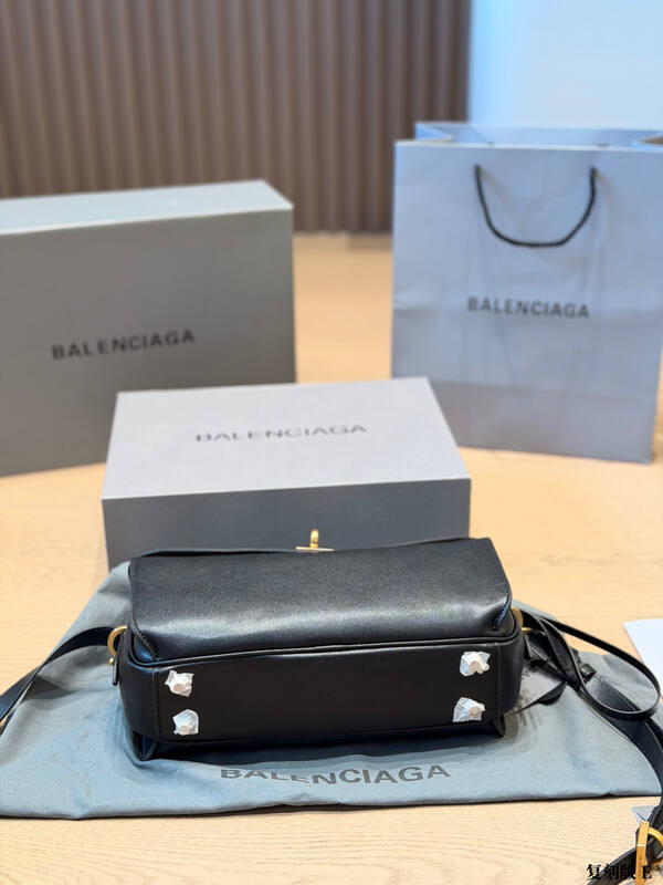 Balenciaga Black shoulder bag — Top Quality Replica