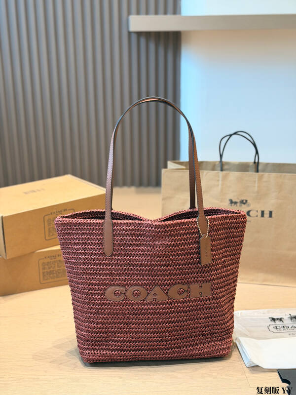 Coach Brown shoulder bag — 1:1 Replica