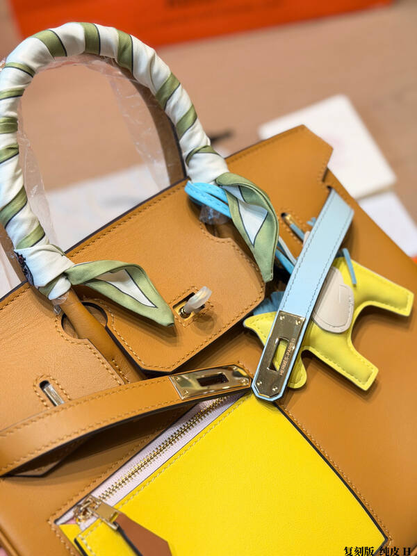 Hermes Birkin Tan with yellow pocket handbag — Premium Replica