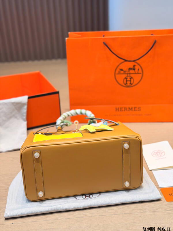 Hermes Birkin Tan with yellow pocket handbag — Premium Replica
