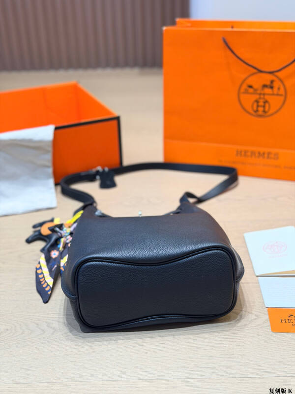 Hermes So Kelly Black leather shoulder — Top Quality Replica