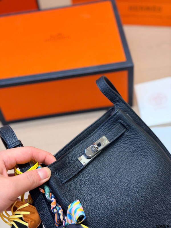 Hermes So Kelly Black leather shoulder — Top Quality Replica