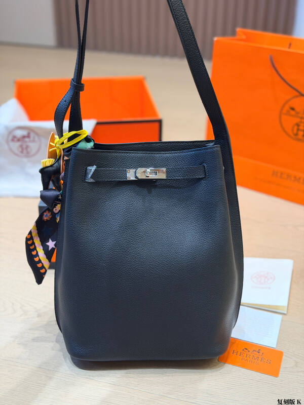 Hermes So Kelly Black leather shoulder — Top Quality Replica