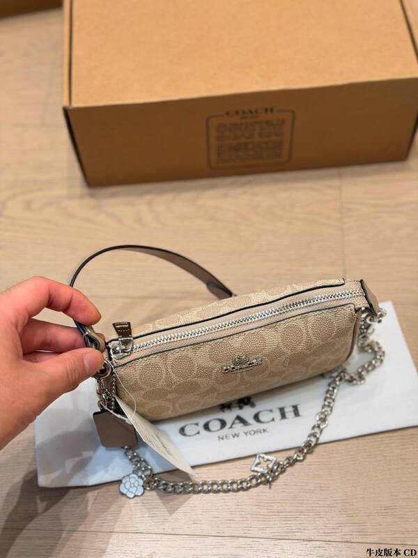 Coach Monogram shoulder bag — AAA Quality Replica