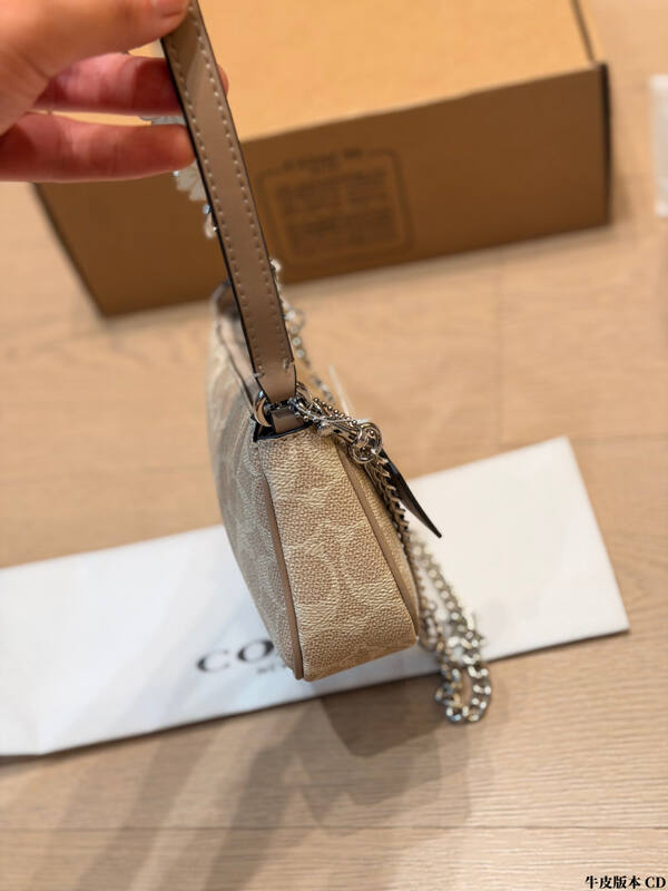 Coach Monogram shoulder bag — AAA Quality Replica