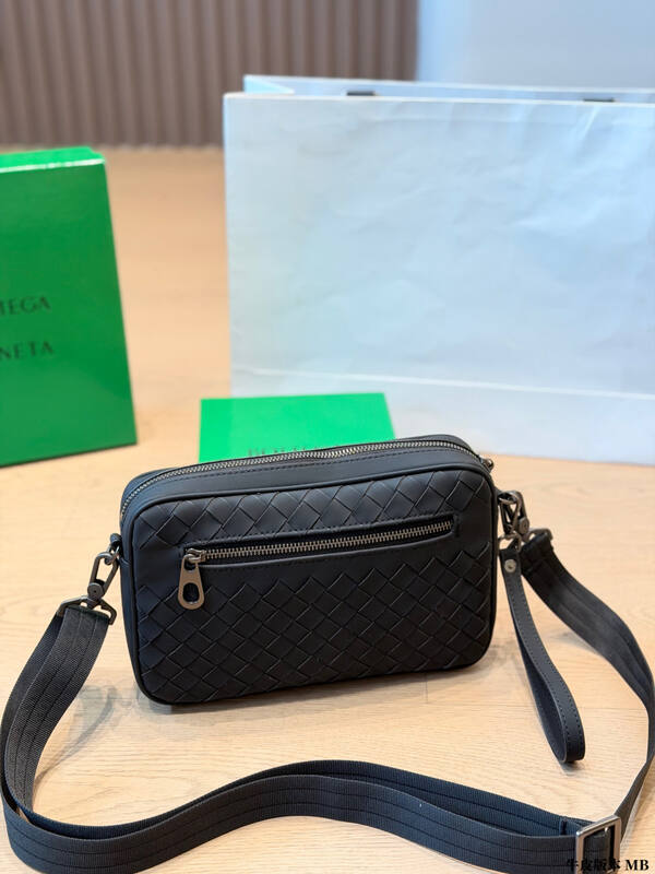 Bottega Veneta Black shoulder bag — 1:1 Replica