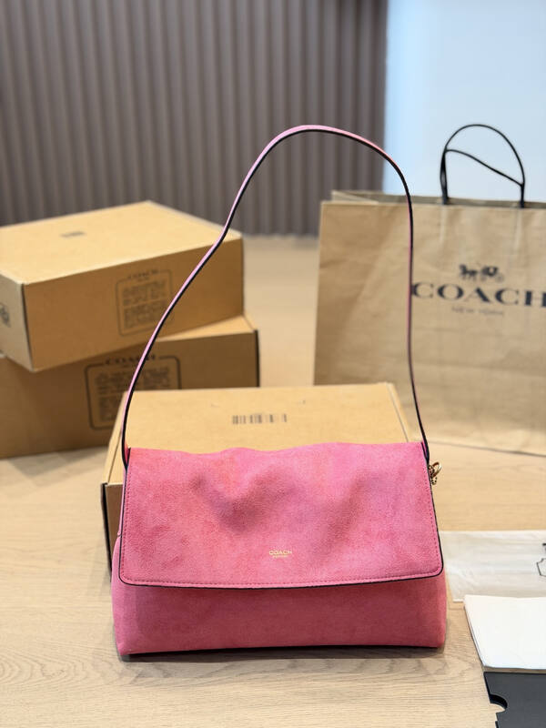 Coach Pink shoulder bag — Premium Replica