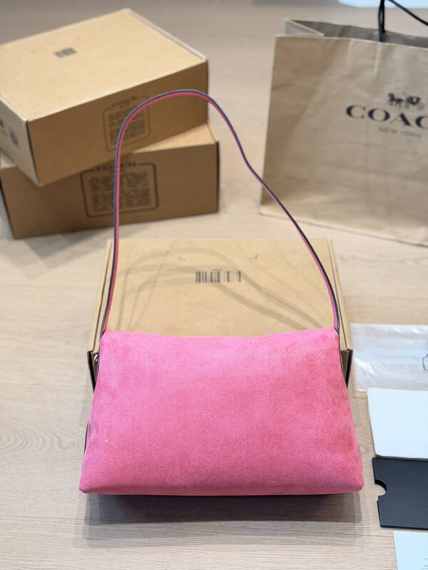 Coach Pink shoulder bag — Premium Replica