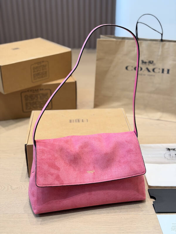 Coach Pink shoulder bag — Premium Replica