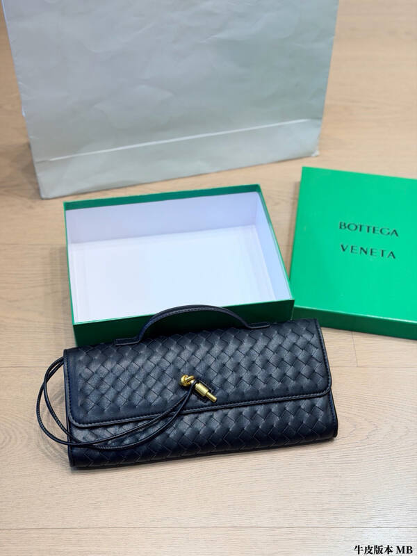 Bottega Veneta Black shoulder bag — 1:1 Replica