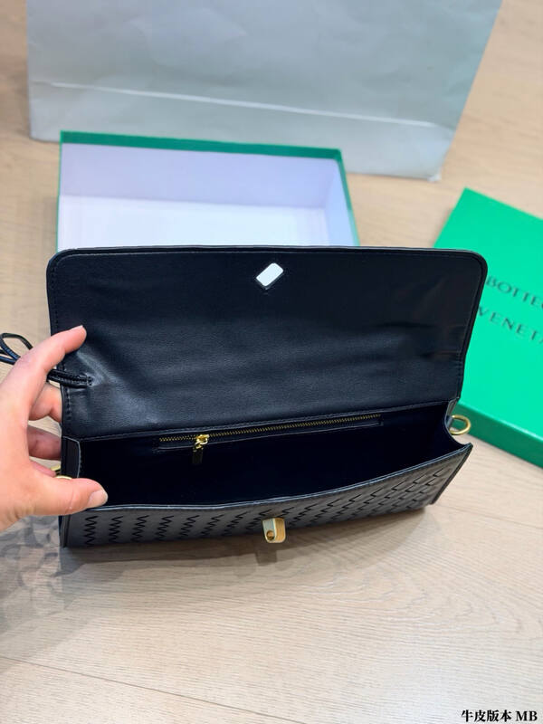 Bottega Veneta Black shoulder bag — 1:1 Replica