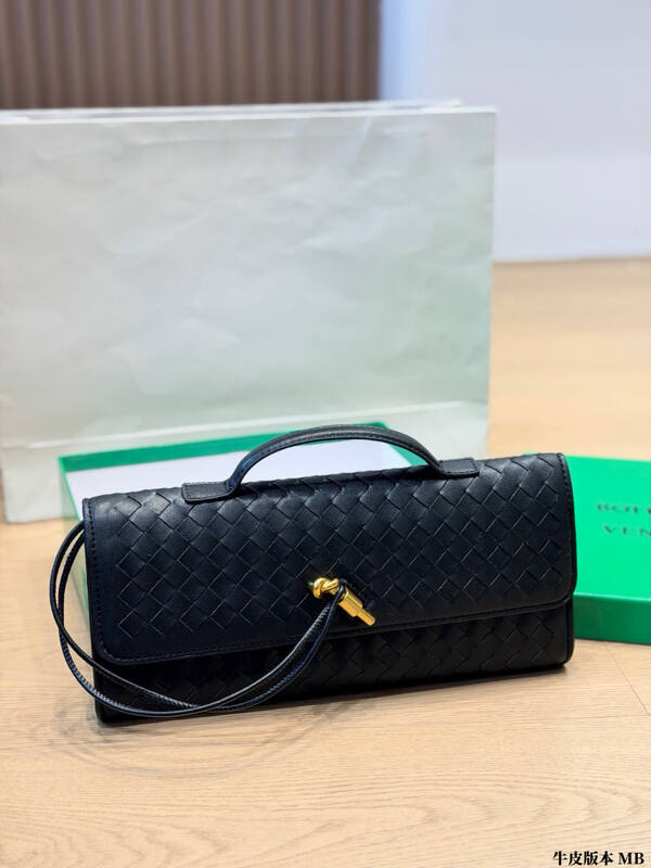 Bottega Veneta Black shoulder bag — 1:1 Replica