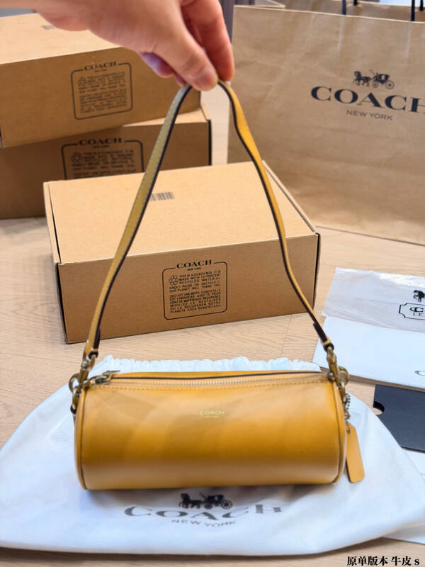 Coach Pink 25x18x10cm shoulder bag — 1:1 Replica