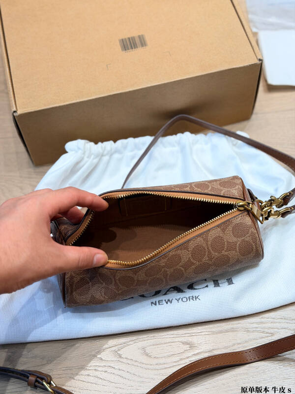 Coach Brown 25x18x10cm shoulder bag — 1:1 Replica