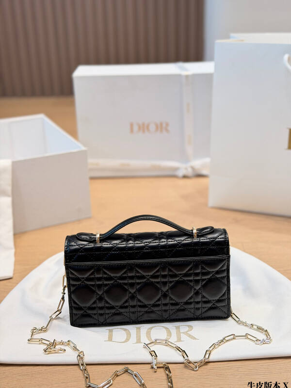 Dior Lady Black crossbody — Premium Replica
