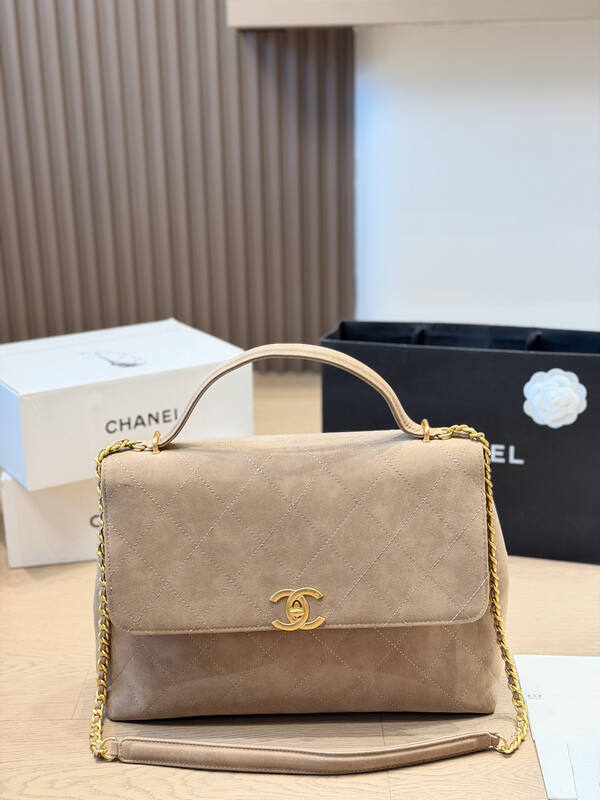 Chanel Black shoulder — AAA Quality Replica