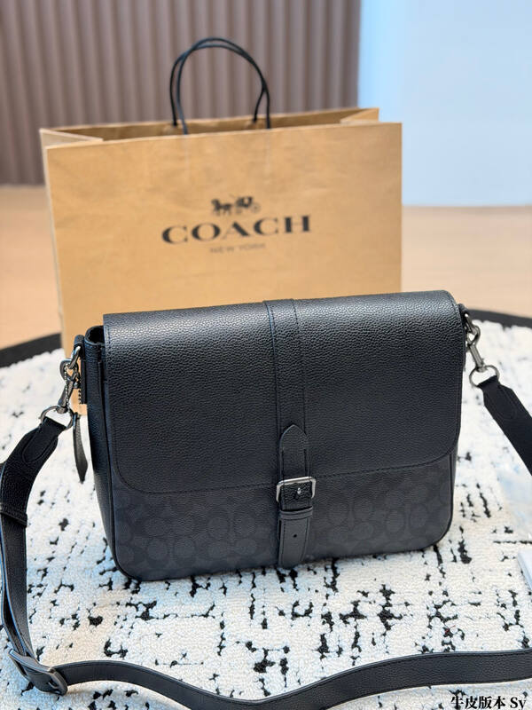 Coach Black shoulder bag — AAA Quality Replica