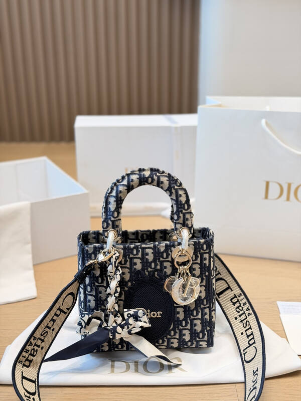 Dior Lady Blue Oblique everyday — 1:1 Replica