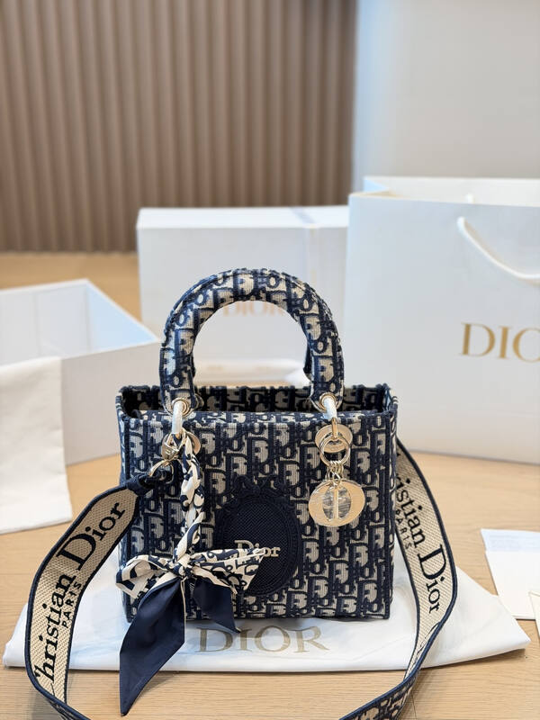 Dior Lady Blue Oblique everyday — 1:1 Replica
