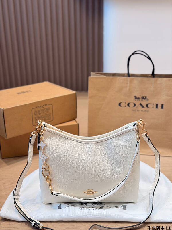 Coach Monogram shoulder bag — Premium Replica