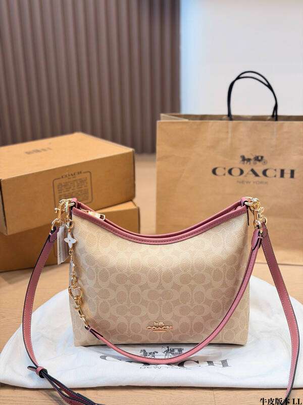 Coach shoulder bag — 1:1 Replica