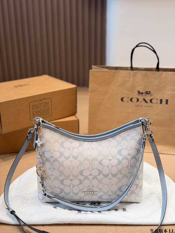 Coach Monogram shoulder bag — AAA Quality Replica