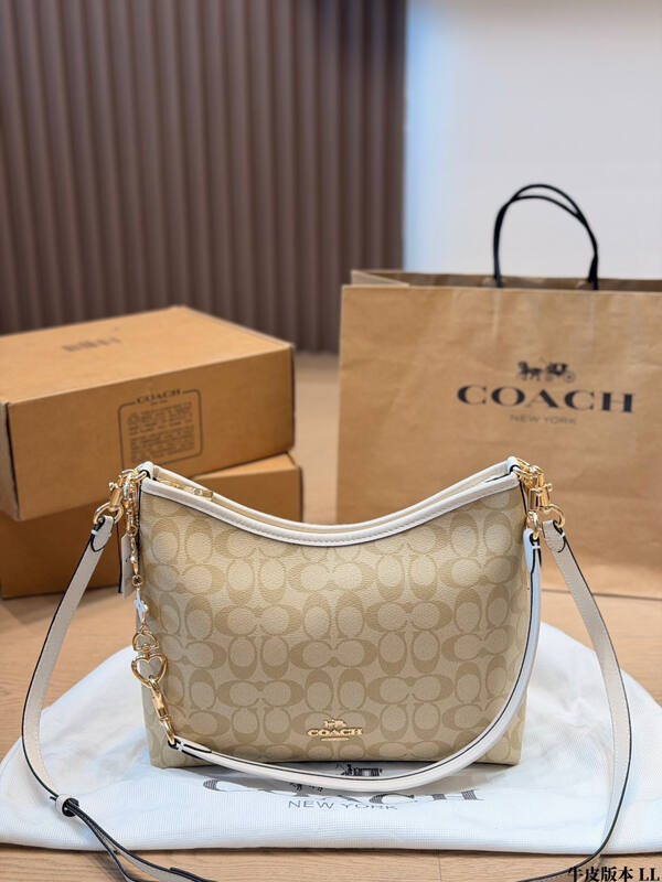 Coach Monogram shoulder bag — AAA Quality Replica