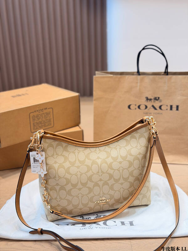 Coach Monogram shoulder bag — 1:1 Replica