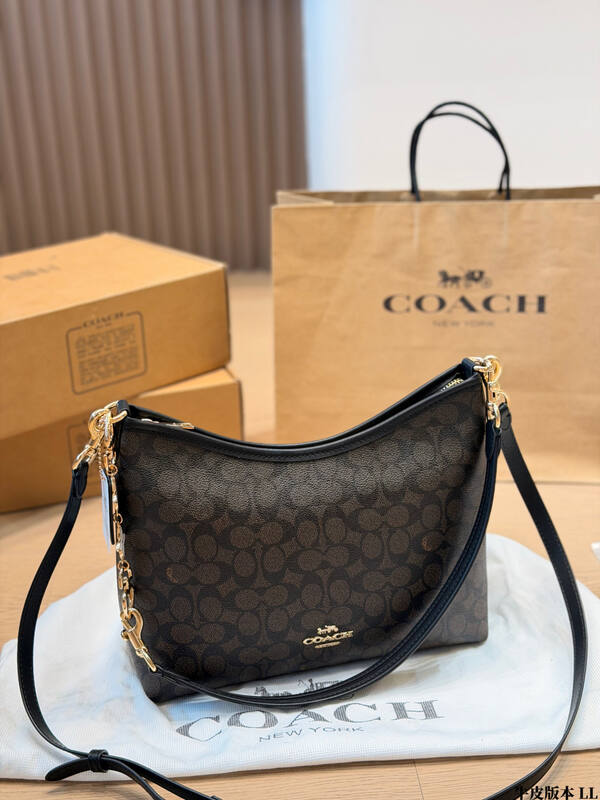 Coach Monogram shoulder bag — Premium Replica