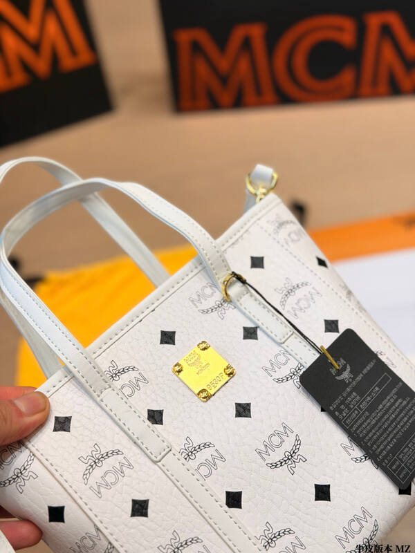 MCM Toni Visetos shoulder bag — Top Quality Replica