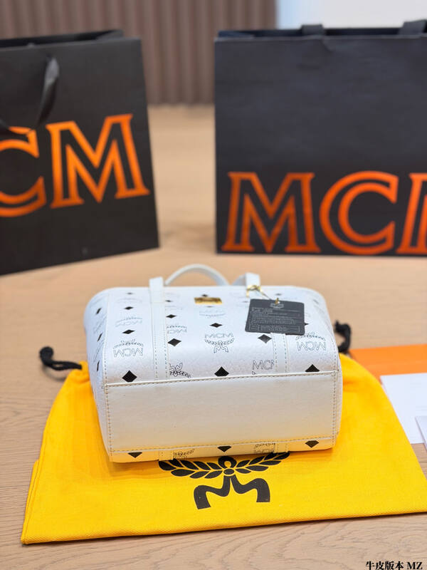 MCM Toni Visetos shoulder bag — Top Quality Replica