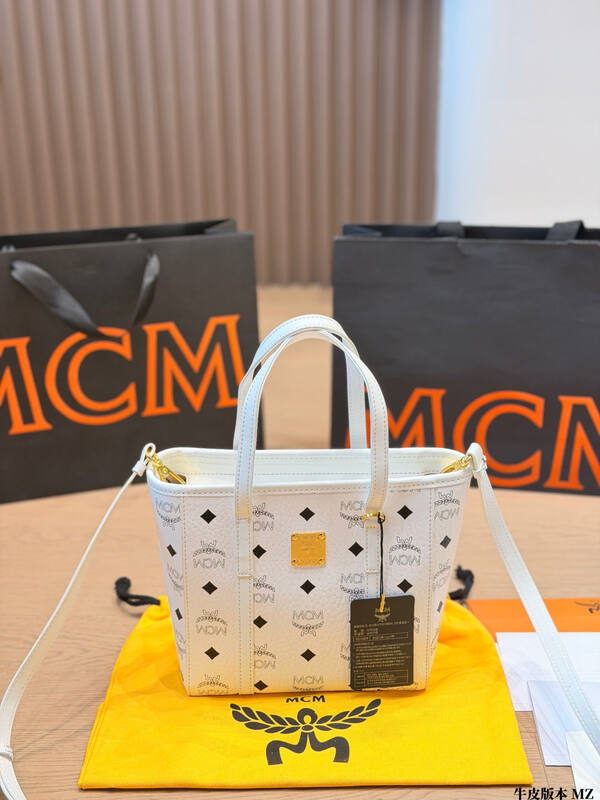 MCM Toni Visetos shoulder bag — Top Quality Replica
