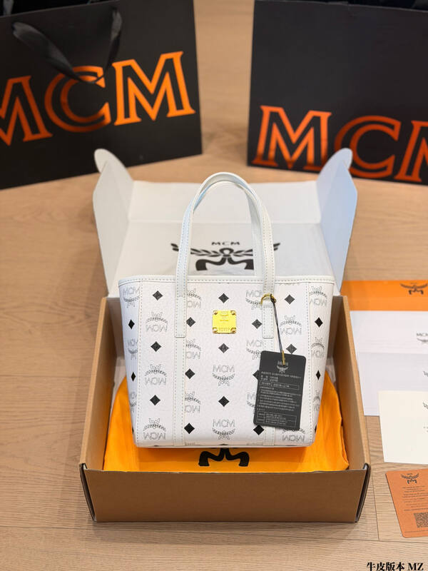 MCM Toni Visetos shoulder bag — Top Quality Replica