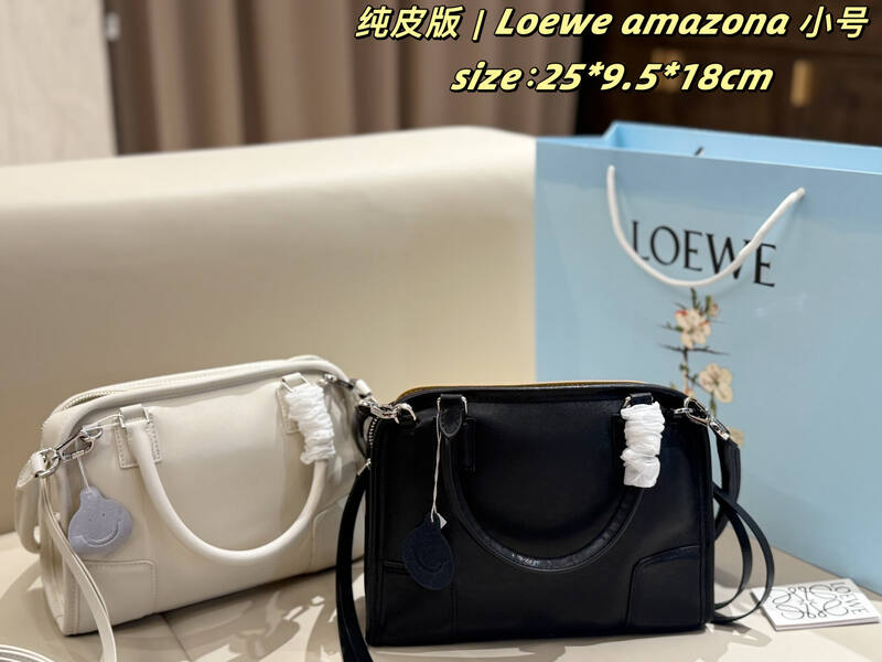 Loewe Amazona White Black 25*9.5*18cm crossbody — Top Quality Replica