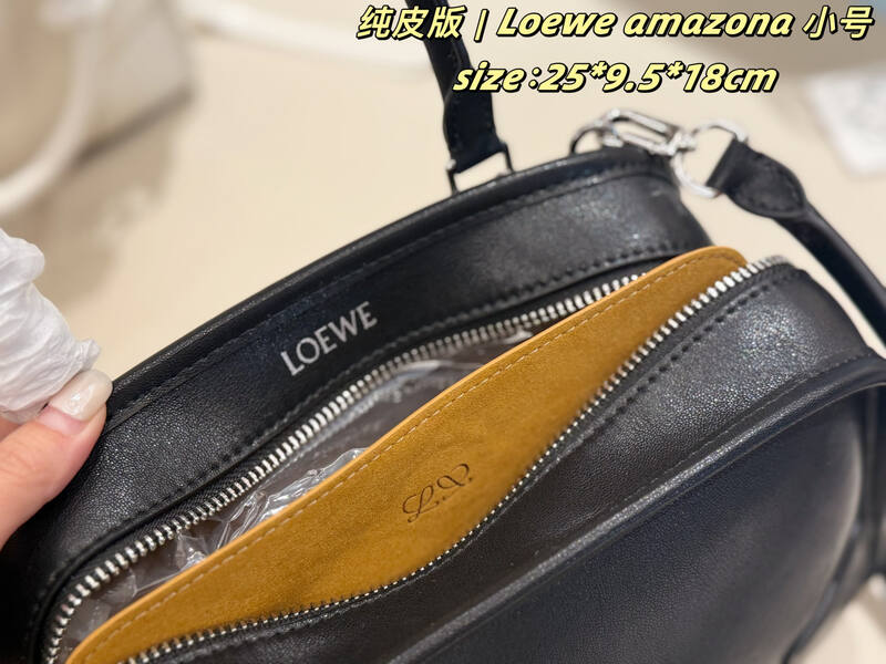 Loewe Amazona White Black 25*9.5*18cm crossbody — Top Quality Replica