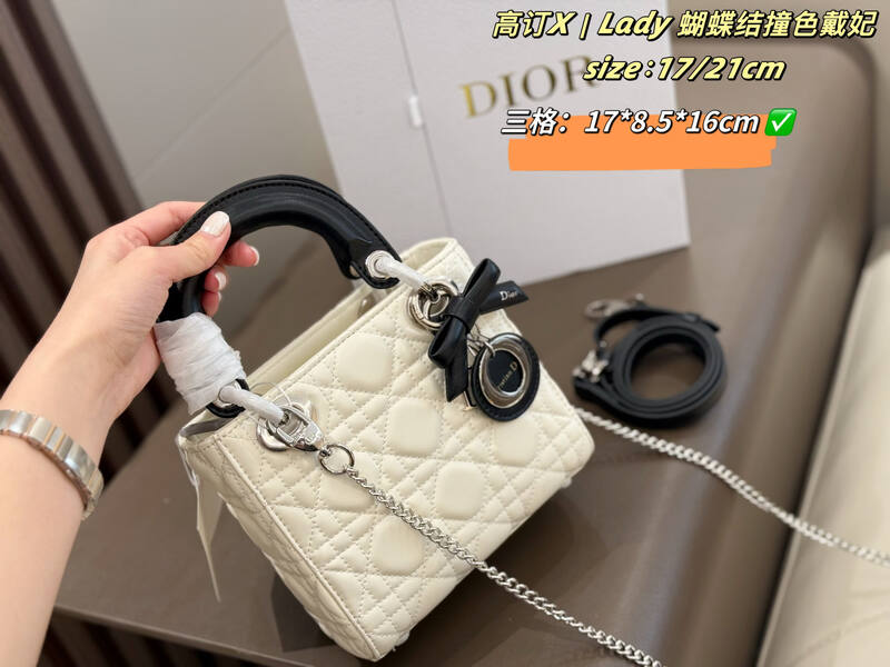 Dior Lady Cream quilted leather with black handles 17 crossbody — 1:1 Replica
