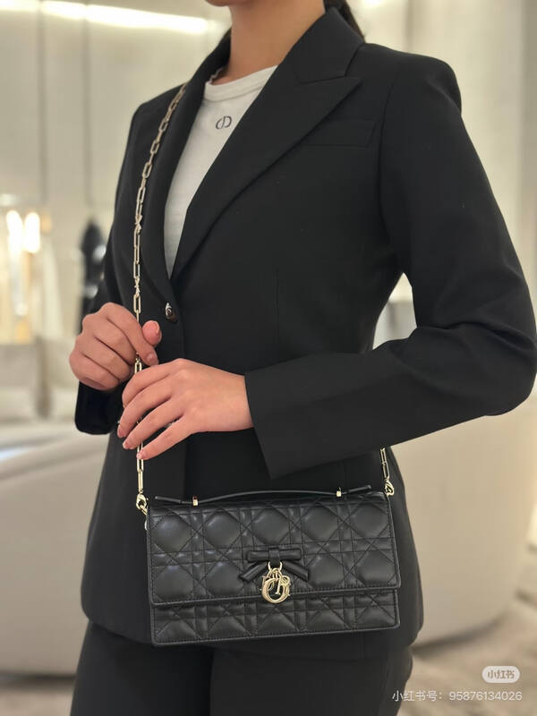 Dior Lady Pink evening — AAA Quality Replica