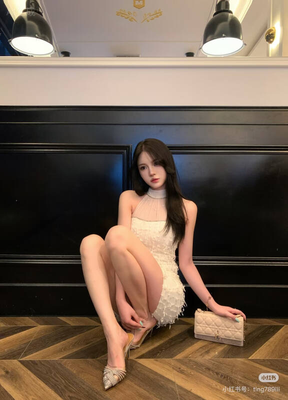 Dior Lady Pink evening — AAA Quality Replica