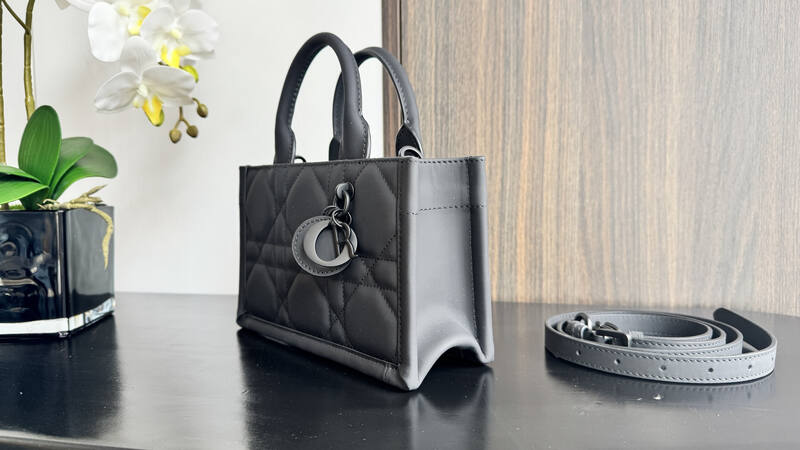 Dior Lady Black mini crossbody — 1:1 Replica