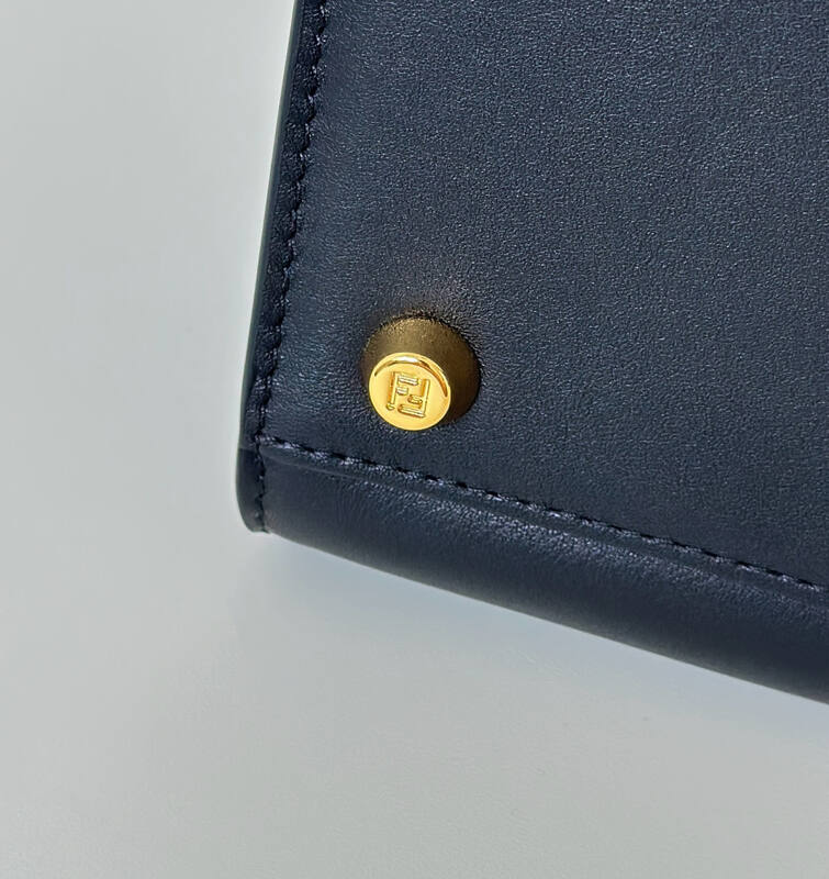 Fendi shoulder bag — Top Quality Replica