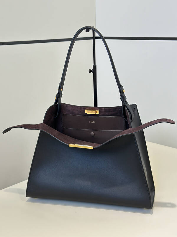 Fendi shoulder bag — Top Quality Replica