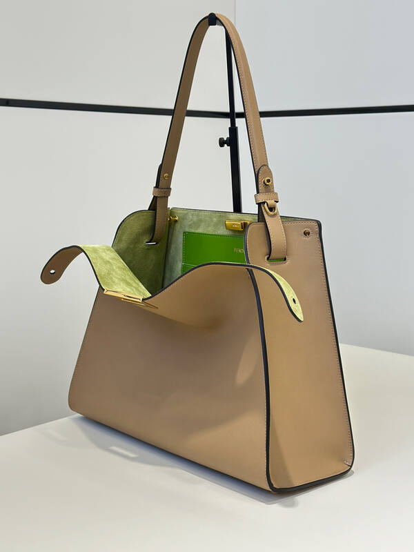 Fendi shoulder bag — AAA Quality Replica