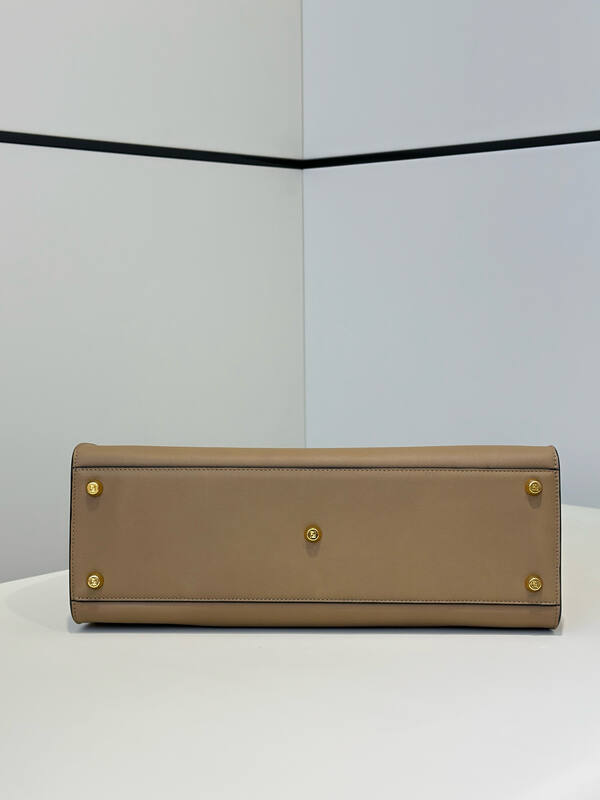 Fendi shoulder bag — AAA Quality Replica