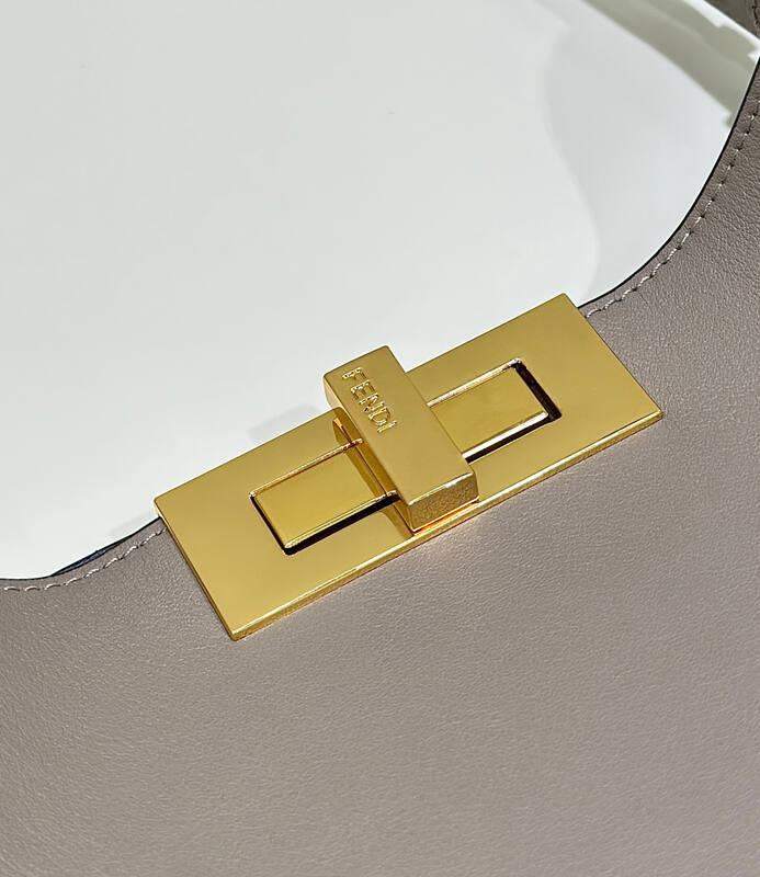 Fendi shoulder bag — Top Quality Replica