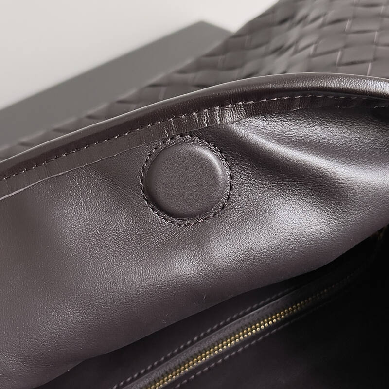 Bottega Veneta Brown 40x30x16cm shoulder bag — Premium Replica