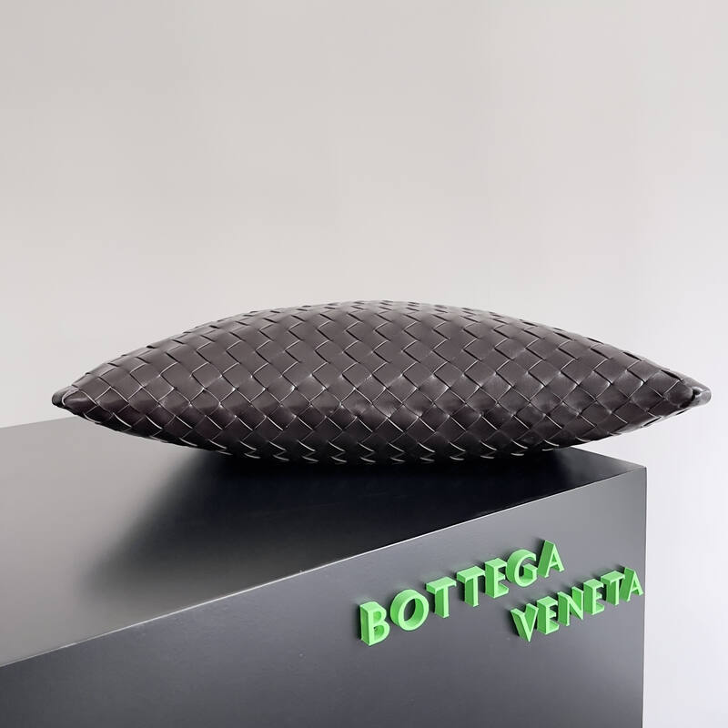 Bottega Veneta Brown 40x30x16cm shoulder bag — Premium Replica
