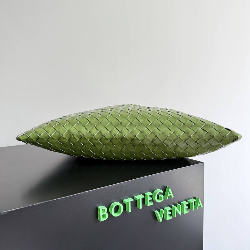 Bottega Veneta Green shoulder bag — Top Quality Replica