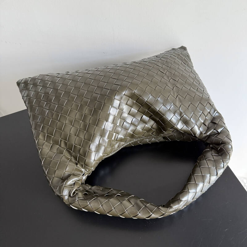 Bottega Veneta shoulder bag — Premium Replica