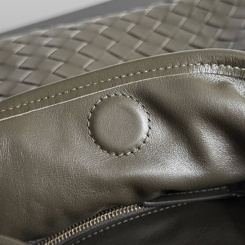 Bottega Veneta shoulder bag — Premium Replica