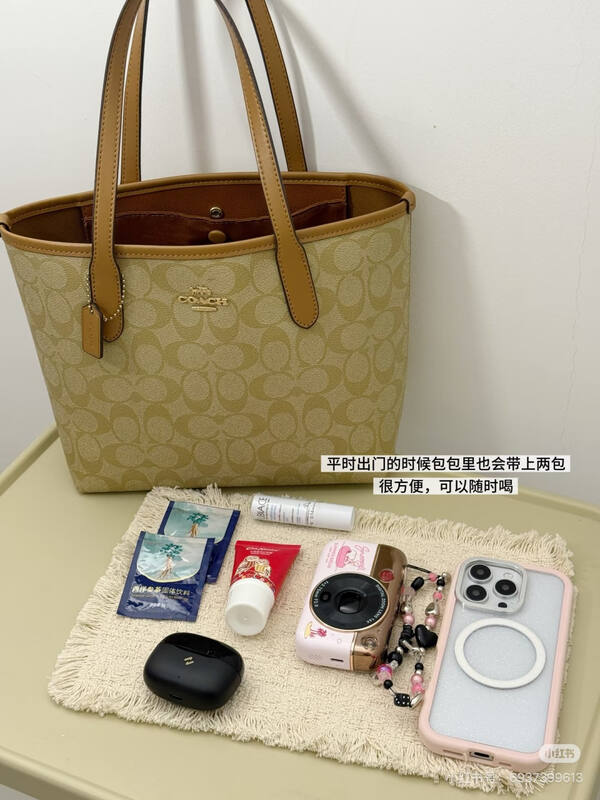 Coach Brown 25x18x10cm shoulder bag — 1:1 Replica